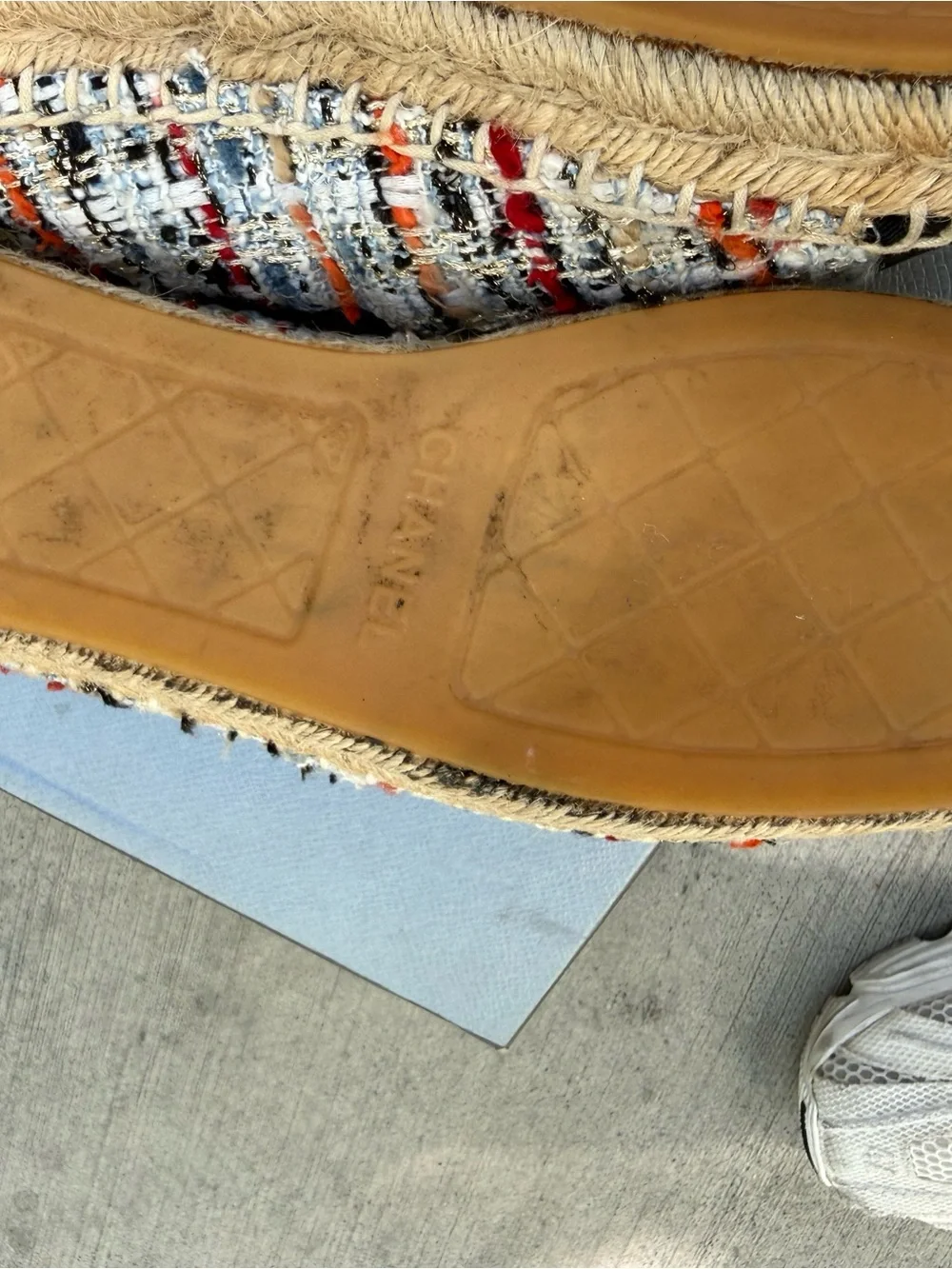 CHANEL espadrilles multicolor